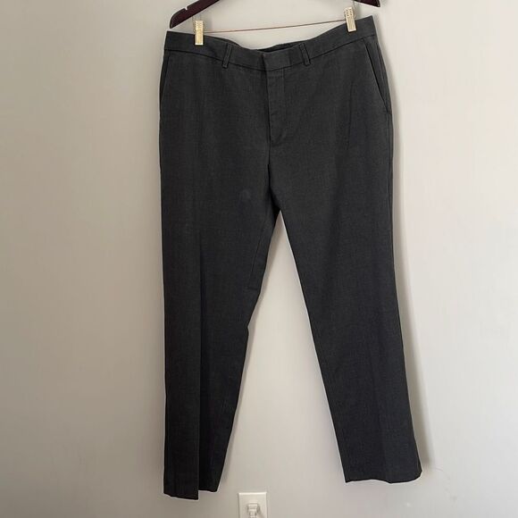 J.M. Haggar Mens Dress Pants. Flat Front. Slim Fit . Size‎ 38x30 Charcoal - Picture 1 of 8